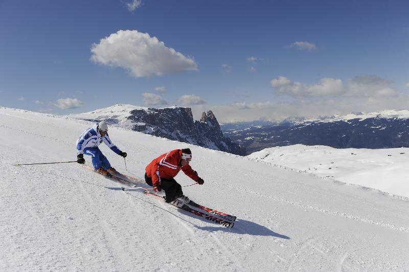 Hotel Albion Mountain Spa Resort Dolomites Ortisei Extérieur photo