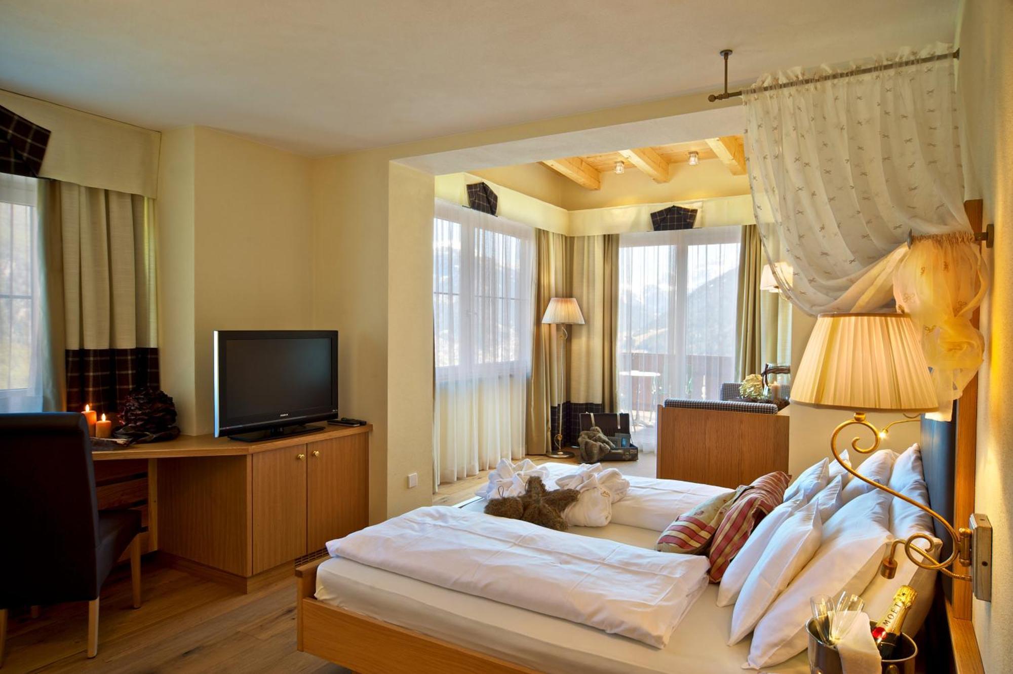 Hotel Albion Mountain Spa Resort Dolomites Ortisei Extérieur photo