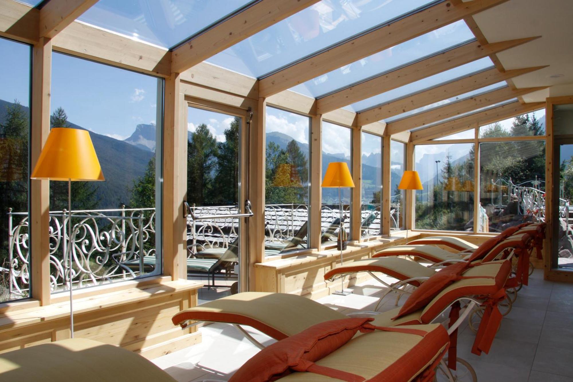 Hotel Albion Mountain Spa Resort Dolomites Ortisei Extérieur photo