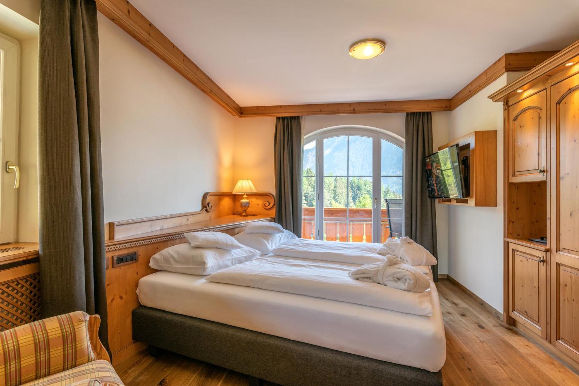 Hotel Albion Mountain Spa Resort Dolomites Ortisei Extérieur photo